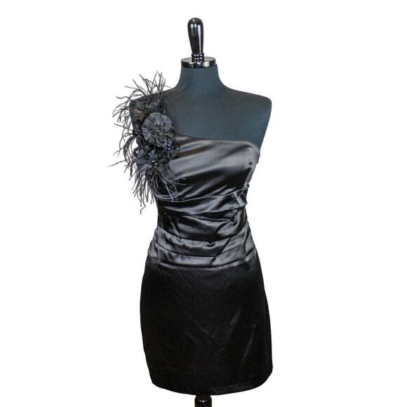 Bisou Bisou Formal Event Mini Dress Black Single Shoulder Feathers 6 - Picture 1 of 5